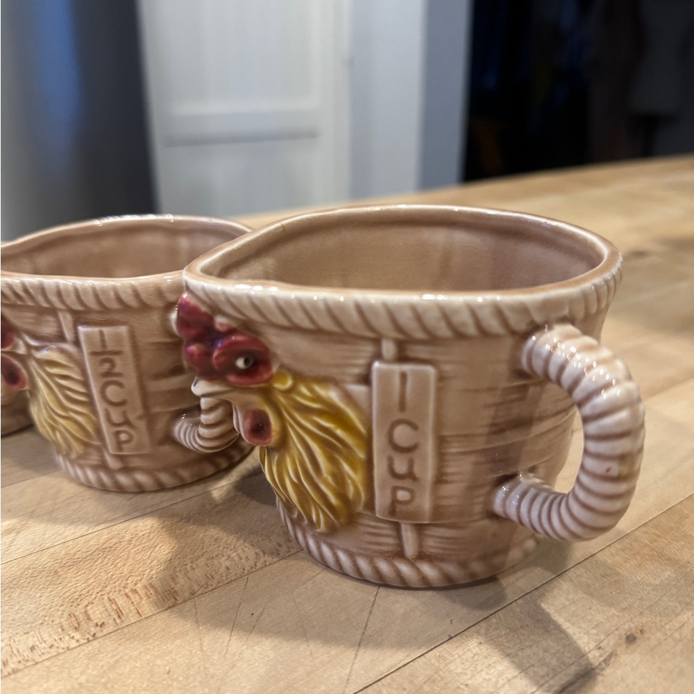 Vintage Rooster Measuring Cups - Picture 2 of 4